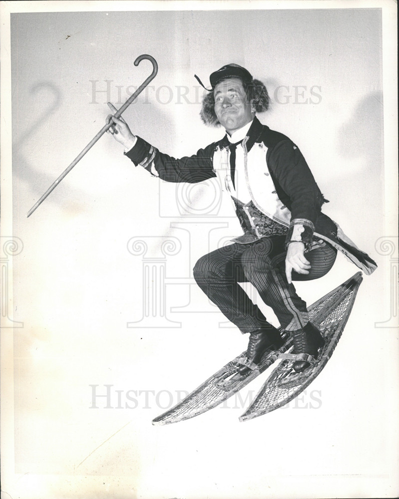 1955 Press Photo Werner Groebli Frick Ice Follies - Historic Images