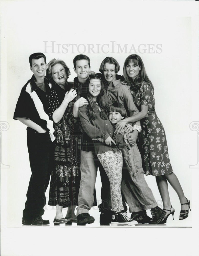 afstand paradijs naald The Computer Wore Tennis Shoes Kirk Cameron And Cast 1995 Vintage Press  Photo Print - Historic Images