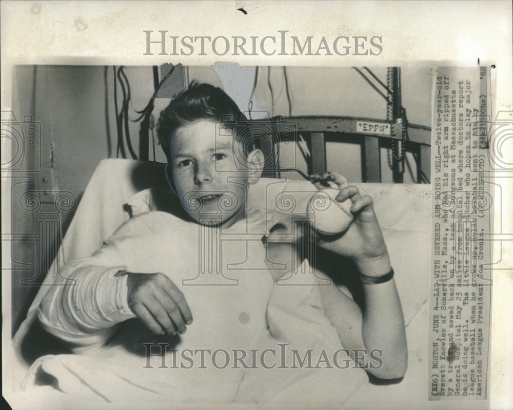 1962 Press Photo Everett Knowles Jr Right Arm Reattach Historic Images