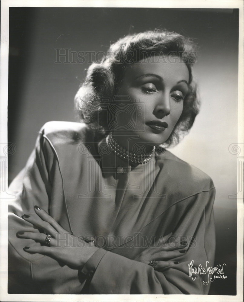 1947 Press Photo Fern Person in NBC'S The Baxter's series - Historic Images