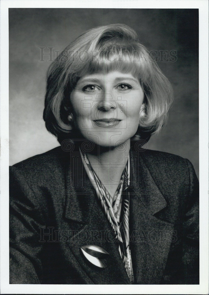 Diane Swonk Deputy Chief Economist First National Bank Chicago 1995 ...