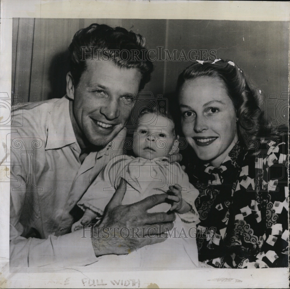 Actor Dan Dailey and Wife Liz and son Dan Dailey Jr. 1947 Vintage Press ...