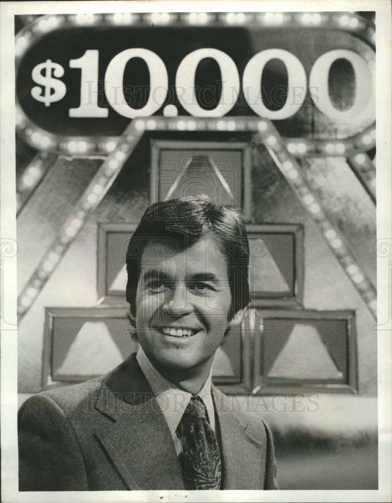 1974 Press Photo Dick Clark $10,000 Pyramid game show - Historic Images